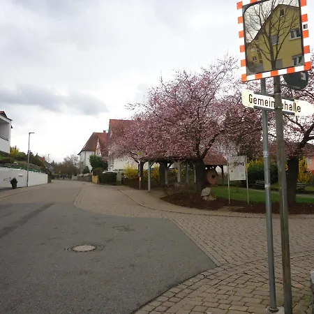 Ferienwohnung In Ad Bergstrasse Апартаменты *